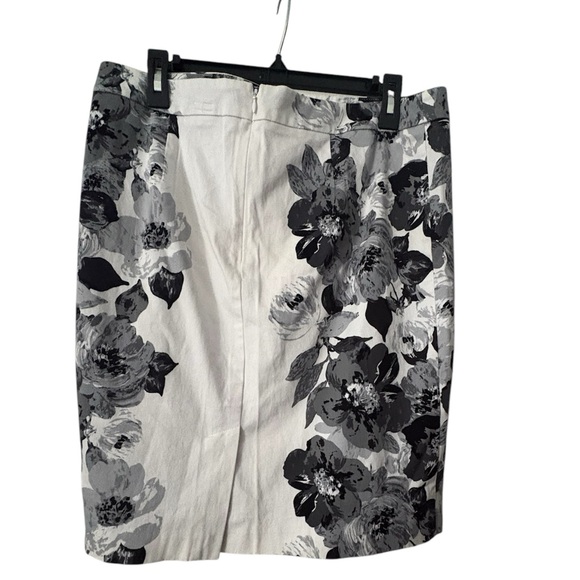 Apt. 9 Cotton Floral Skirt - Picture 2 of 2